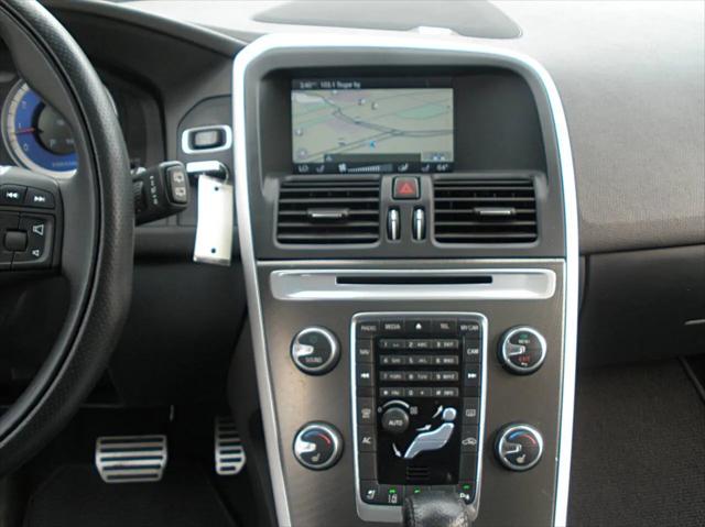 2011 Volvo XC60 T6 R-Design