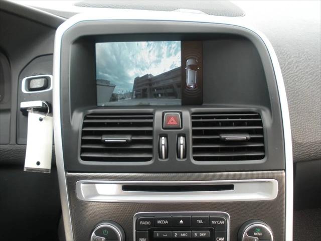 2011 Volvo XC60 T6 R-Design