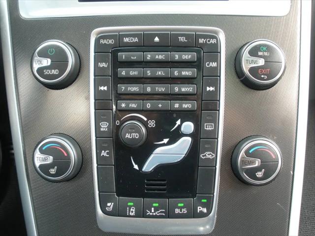 2011 Volvo XC60 T6 R-Design