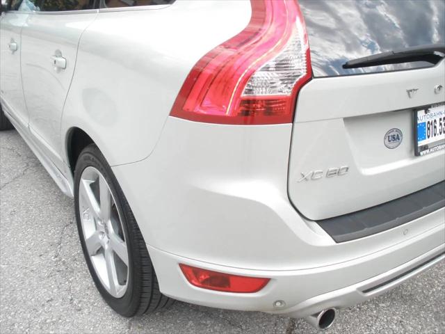 2011 Volvo XC60 T6 R-Design