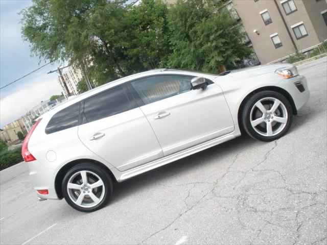 2011 Volvo XC60 T6 R-Design
