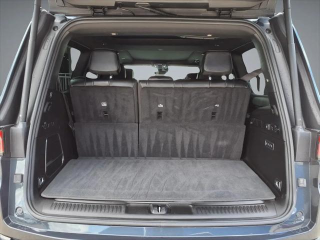 2023 Jeep Wagoneer Series II Carbide 4x4