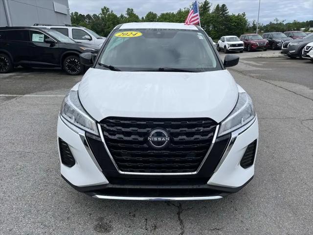 2024 Nissan Kicks S Xtronic CVT