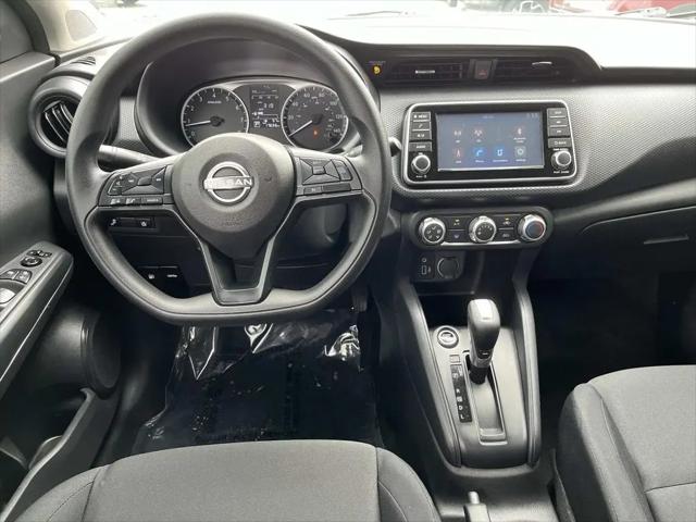 2024 Nissan Kicks S Xtronic CVT
