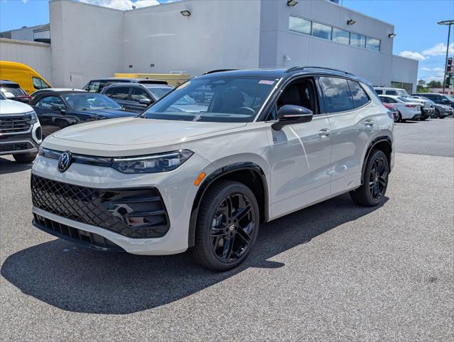 2026 Volkswagen Tiguan SE R-Line Black