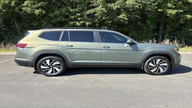 2026 Volkswagen Atlas SE with Technology
