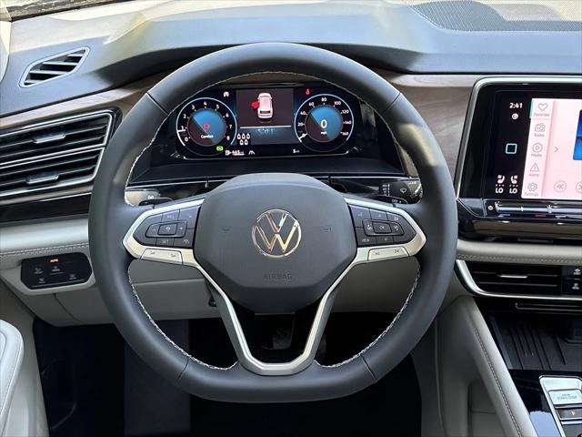 2026 Volkswagen Atlas SE with Technology