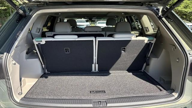 2026 Volkswagen Atlas SE with Technology