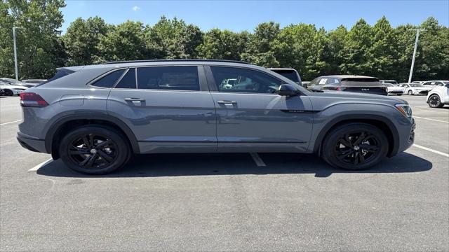 2026 Volkswagen Atlas Cross Sport SEL R-Line Black