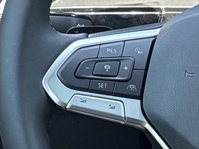 2026 Volkswagen Atlas Cross Sport SEL R-Line Black