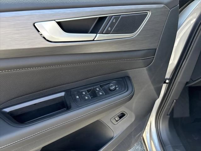 2026 Volkswagen Atlas Cross Sport SE with Technology