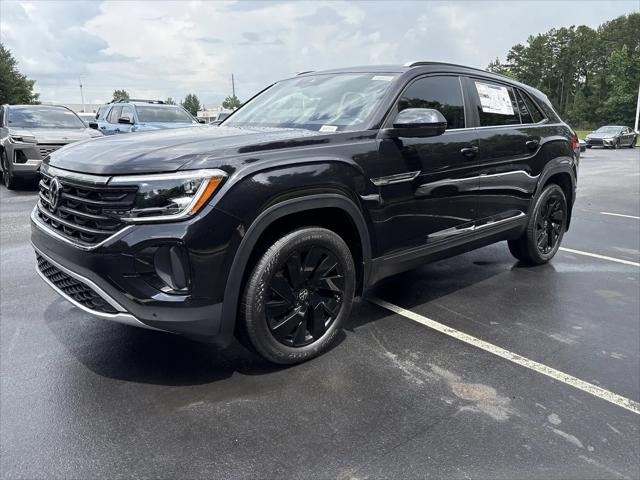 2026 Volkswagen Atlas Cross Sport SE with Technology