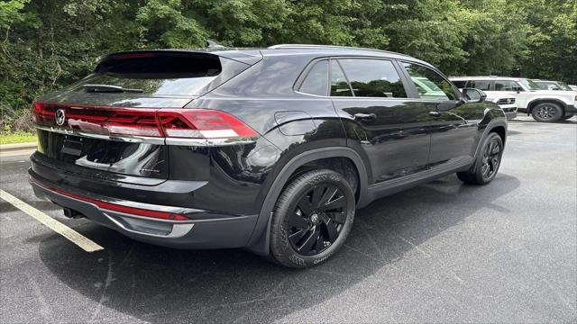 2026 Volkswagen Atlas Cross Sport SE with Technology