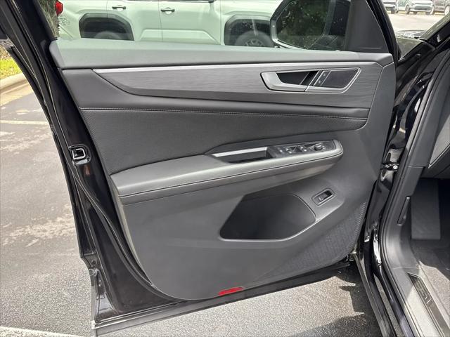 2026 Volkswagen Atlas Cross Sport SE with Technology