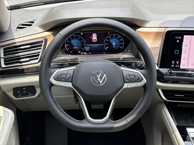 2026 Volkswagen Atlas SE with Technology