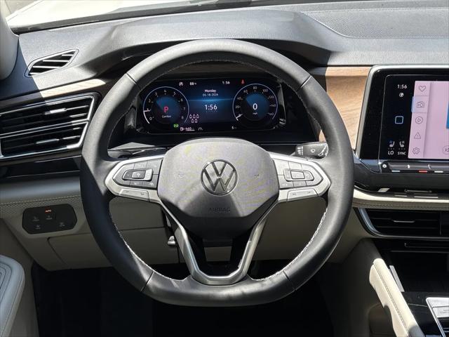 2026 Volkswagen Atlas SE with Technology