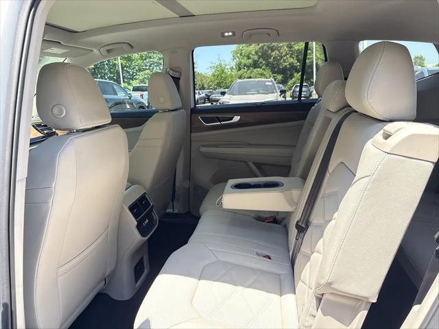 2026 Volkswagen Atlas SE with Technology
