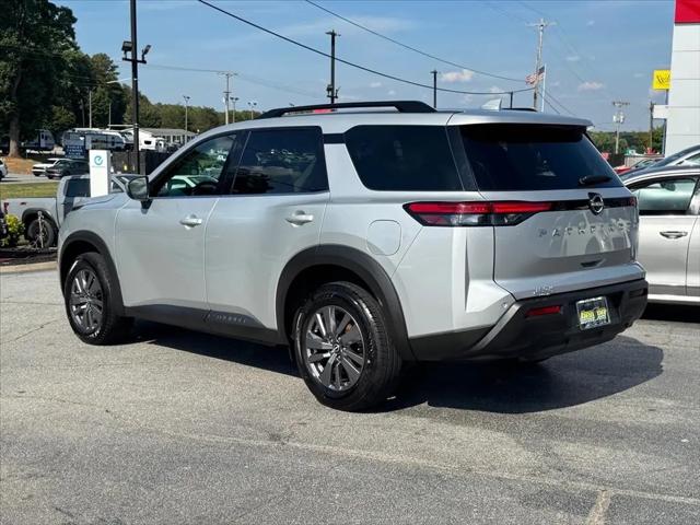 2025 Nissan Pathfinder SV FWD