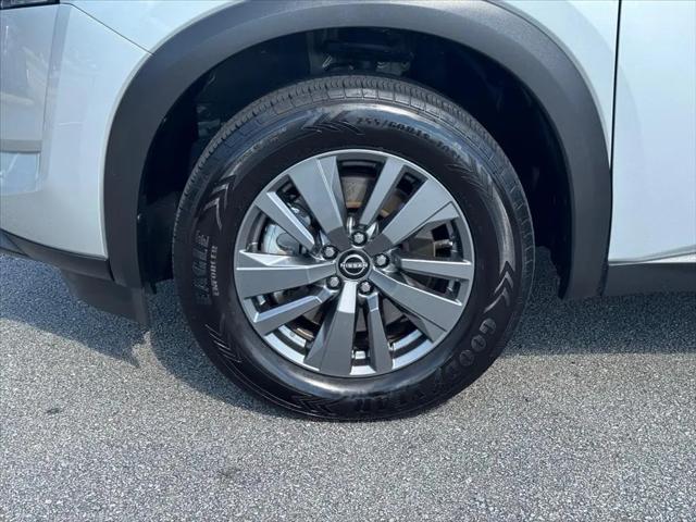 2025 Nissan Pathfinder SV FWD