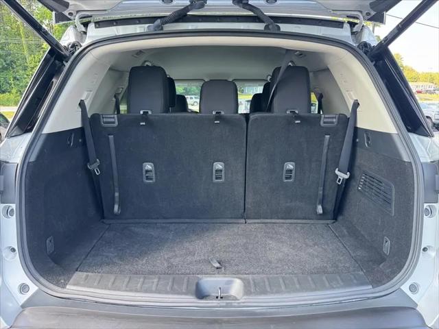 2025 Nissan Pathfinder SV FWD