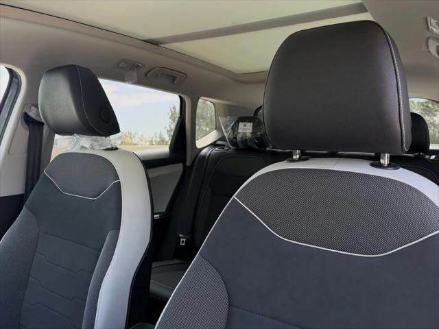 2026 Volkswagen Taos SE