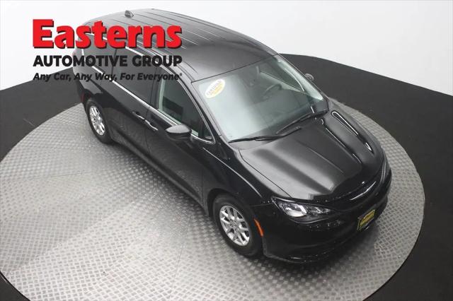 2024 Chrysler Voyager LX