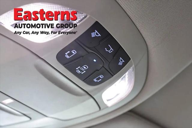 2024 Chrysler Voyager LX