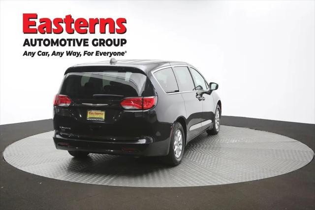 2024 Chrysler Voyager LX