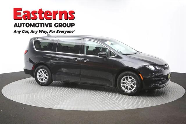 2024 Chrysler Voyager LX