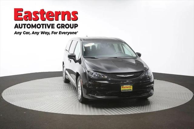 2024 Chrysler Voyager LX