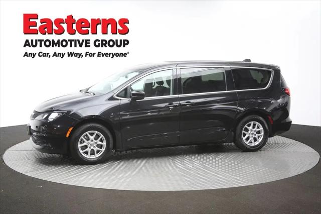 2024 Chrysler Voyager LX