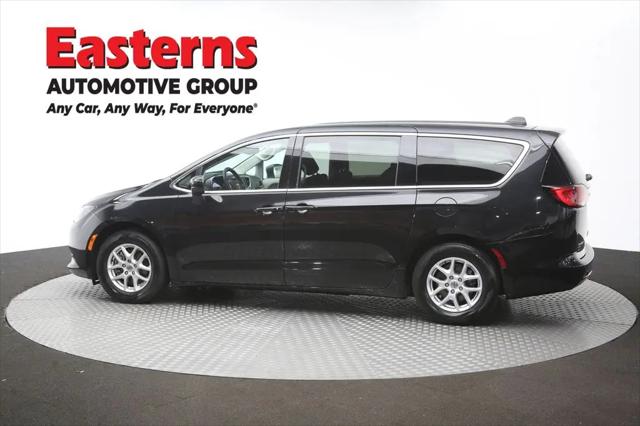 2024 Chrysler Voyager LX