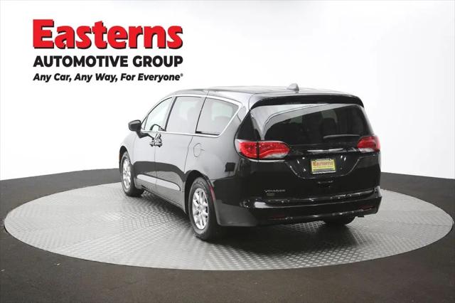 2024 Chrysler Voyager LX