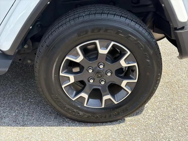 2024 Jeep Wrangler 4-Door Sahara 4x4