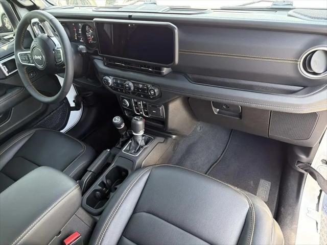 2024 Jeep Wrangler 4-Door Sahara 4x4