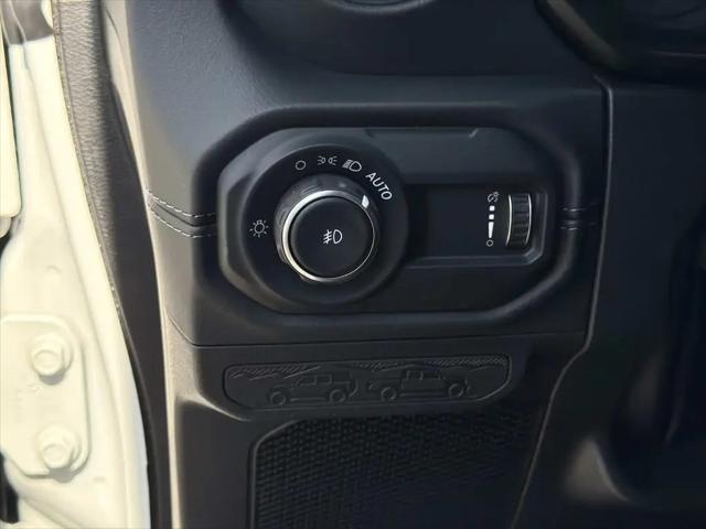 2024 Jeep Wrangler 4-Door Sahara 4x4