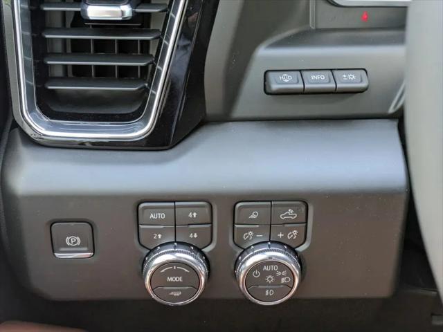 2026 GMC Sierra 2500HD Crew Cab, Standard Bed, Denali Ultimate, 4WD