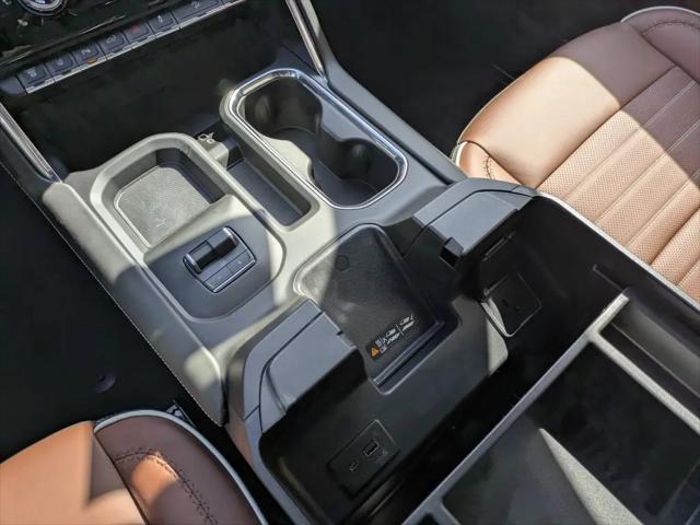2026 GMC Sierra 2500HD Crew Cab, Standard Bed, Denali Ultimate, 4WD