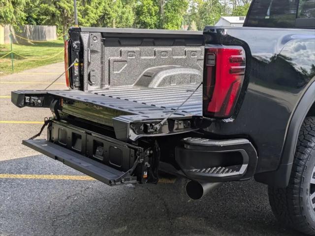 2026 GMC Sierra 2500HD Crew Cab, Standard Bed, Denali Ultimate, 4WD