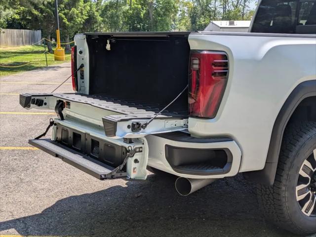 2026 GMC Sierra 3500HD Crew Cab, Long Bed, Denali Ultimate, 4WD