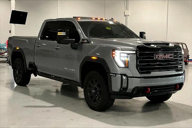 2024 GMC Sierra 2500HD 4WD Crew Cab Standard Bed AT4