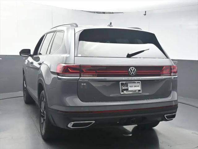 2026 Volkswagen Atlas SE with Technology