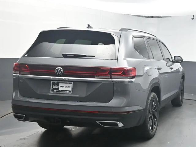 2026 Volkswagen Atlas SE with Technology