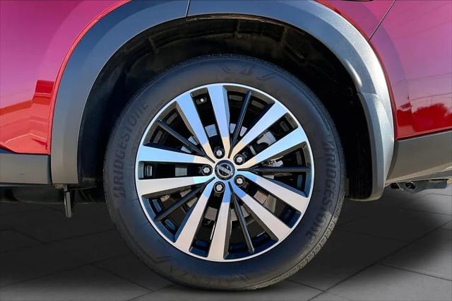2025 Nissan Pathfinder Platinum FWD