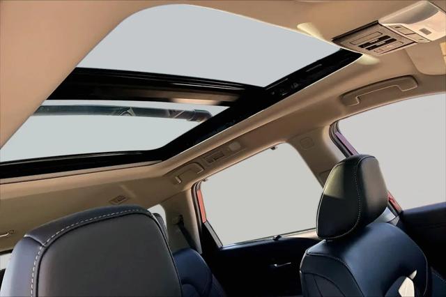2025 Nissan Pathfinder Platinum FWD