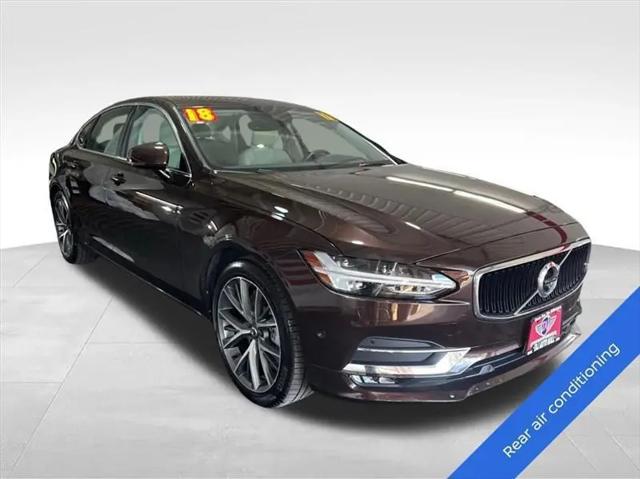 2018 Volvo S90 T6 Momentum
