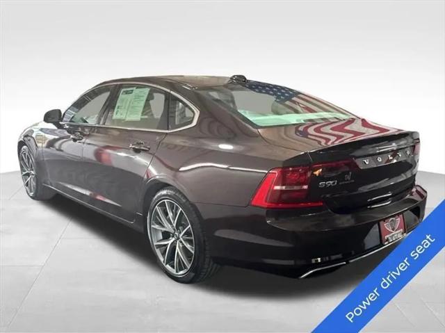 2018 Volvo S90 T6 Momentum