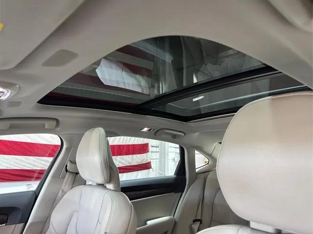 2018 Volvo S90 T6 Momentum