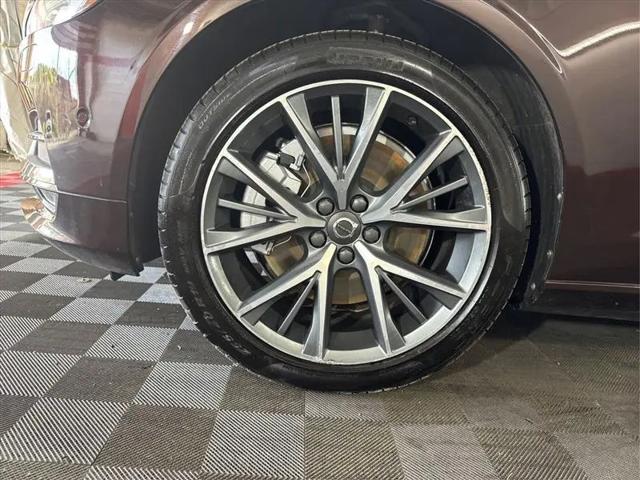 2018 Volvo S90 T6 Momentum