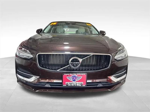 2018 Volvo S90 T6 Momentum